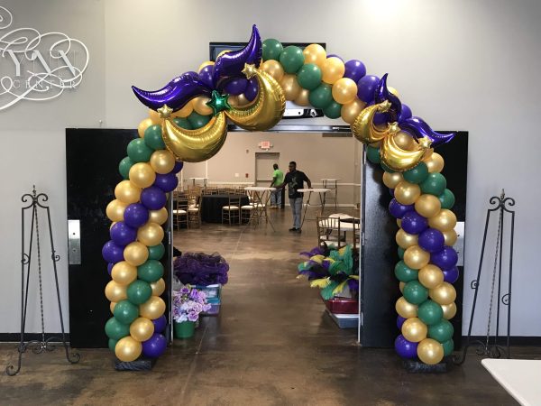 #225 Themed  8x10 Arch with Jumbo